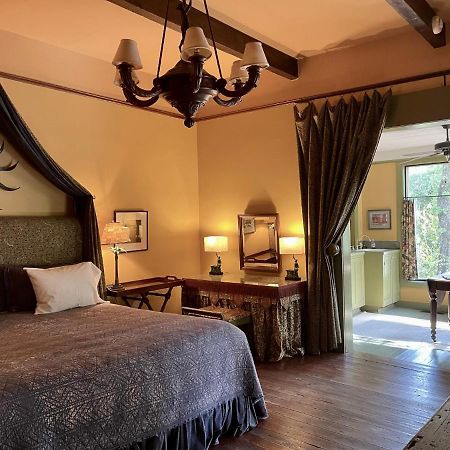 セント・フランシスビル Shadetree Bed & Breakfast エクステリア 写真